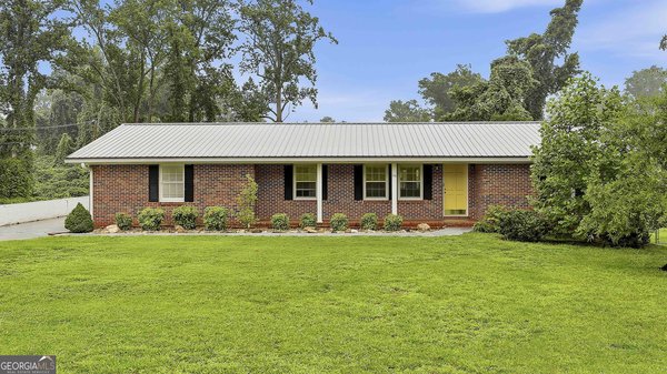 19 Colonial Drive Newnan