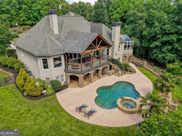 8320 Glen Lake Drive, Cumming
