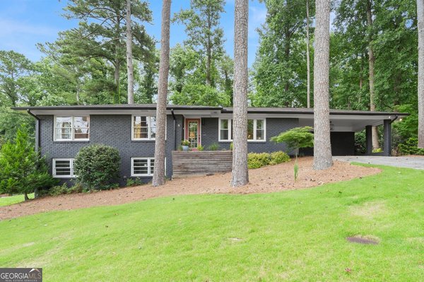 1169 Wingate Drive Marietta