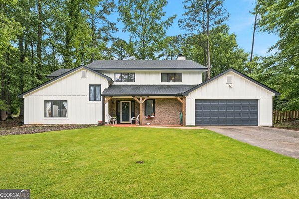 301 Martingale Drive Peachtree City
