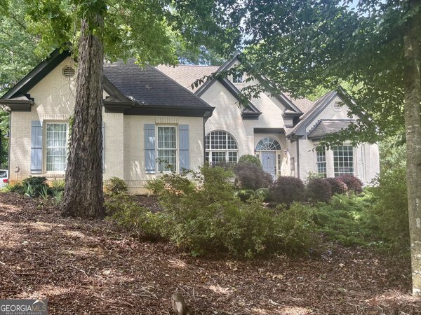 537 Old Collins Road, Hoschton