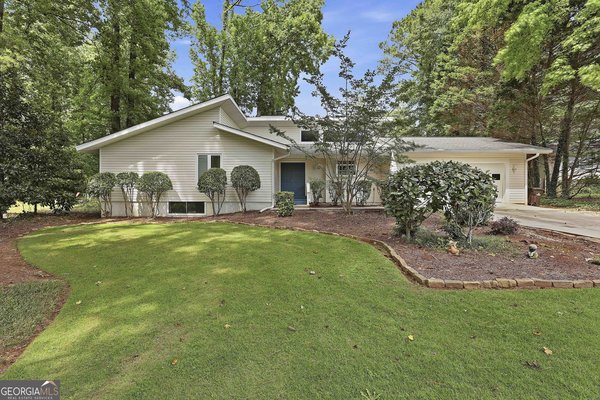 203 Doe Run Peachtree City