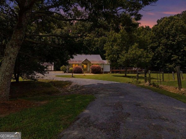 660 Mount Zion Road, Resaca