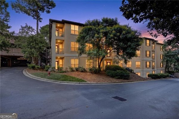 3777 Peachtree Road, Atlanta
