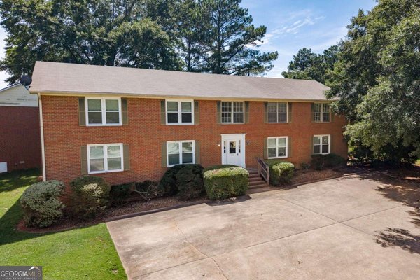 114 Barrington Drive, Athens