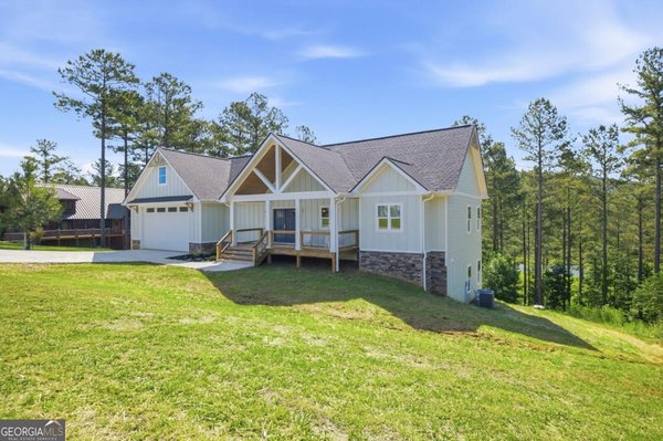 511 Sandy Lake Lane, Blairsville