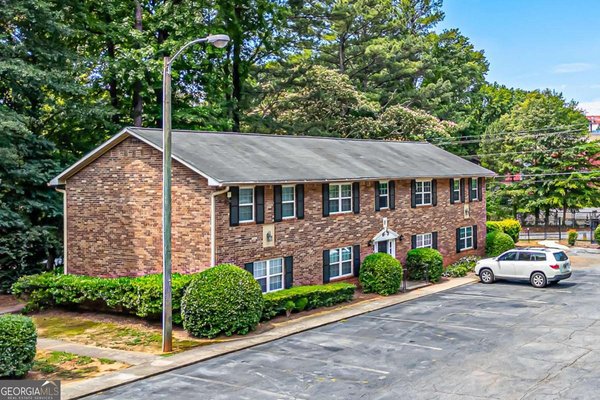 3665 Chestnut Drive Atlanta