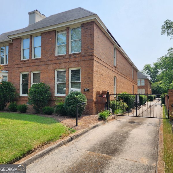 175 Corbin Avenue Macon