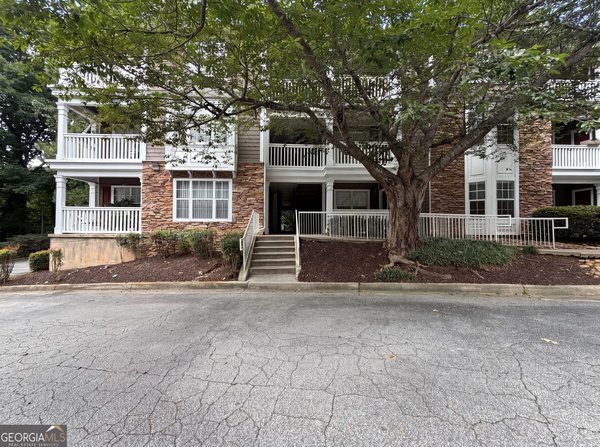 131 Bentley Place, Tucker