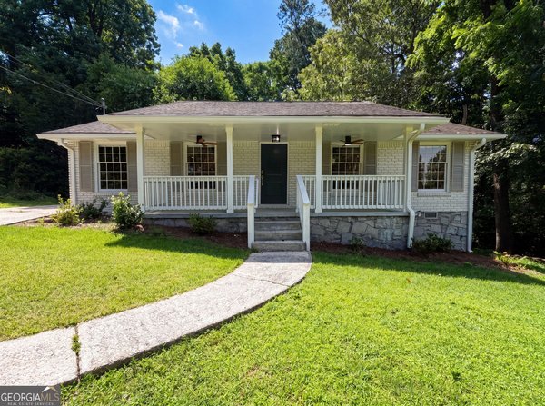 2320 Capehart Circle Atlanta