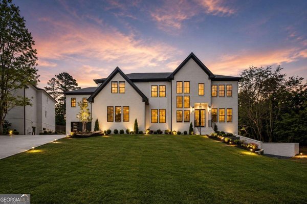 1081 Hershey Drive Marietta