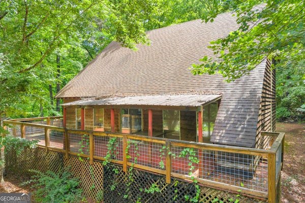 465 Lakeside Trail, Martin