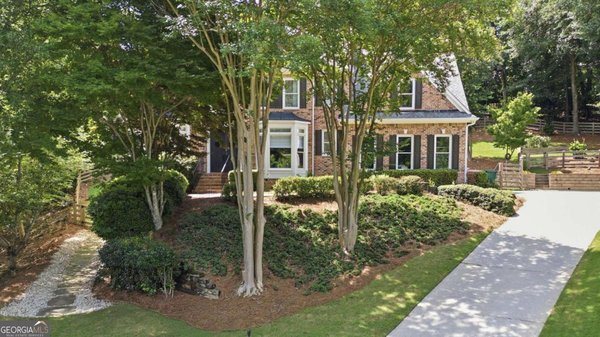 112 Grandcrest Drive, Suwanee