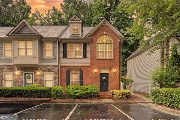 1267 Harris Commons Place, Roswell