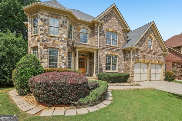 12516 Darvish Lane, Alpharetta