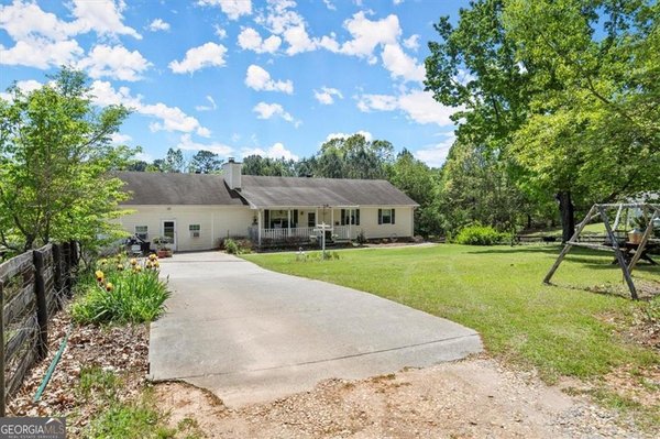 16160 Henderson Road, Milton
