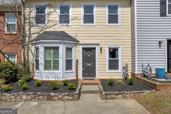 513 Salem Woods Drive, Marietta