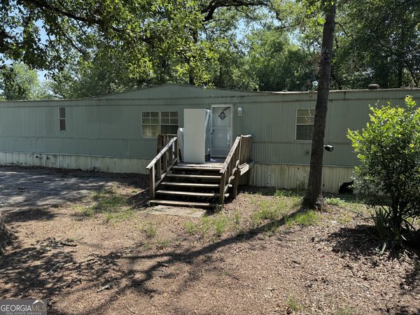 211 Largo Drive, Macon