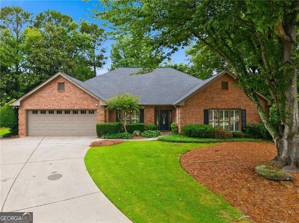 965 Knoll Crest Court, Alpharetta