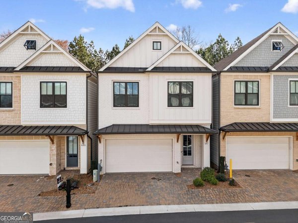 687 Stickley Oak Way, Woodstock