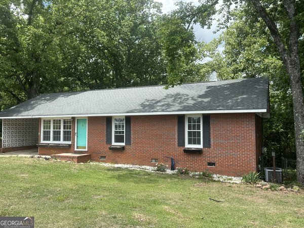 6899 Scenic Heights, Manchester
