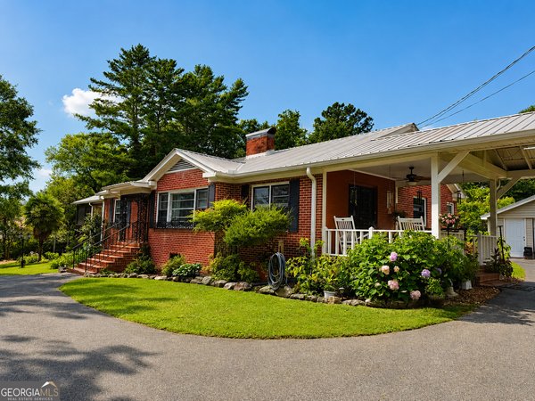 394 Roseway Circle, Summerville