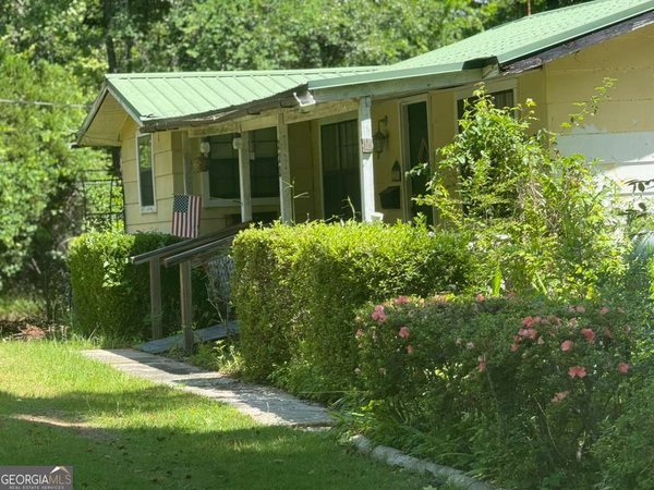 220 Presley Drive Abbeville