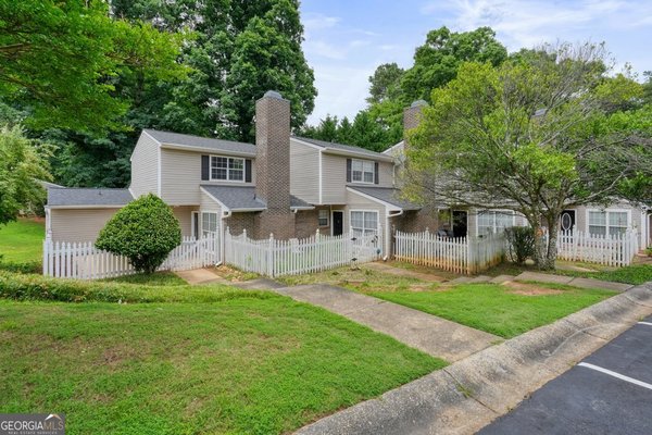 551 Summit Lane, Marietta