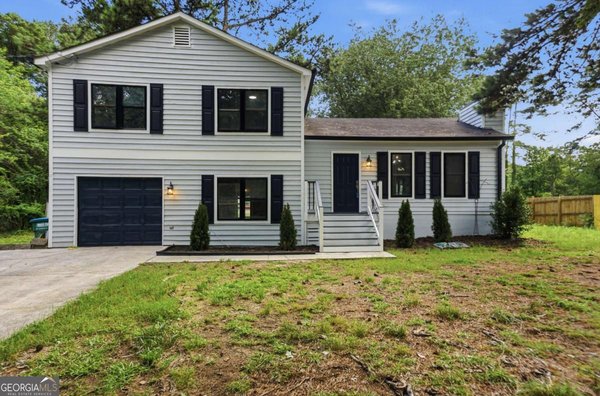 2857 Cherokee Cove Stone Mountain