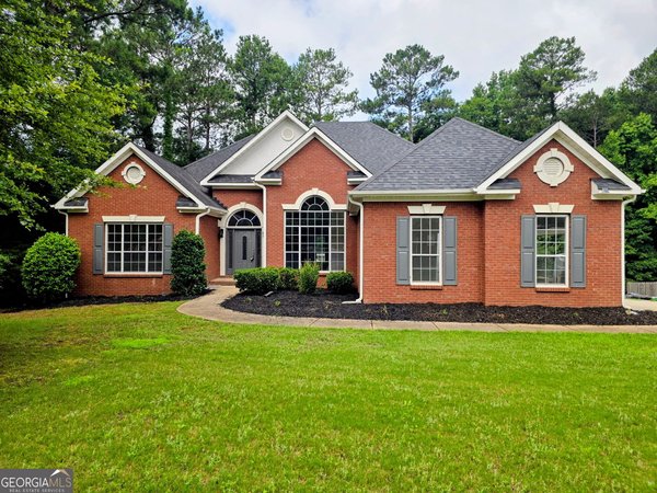 1048 Crown River Parkway, McDonough