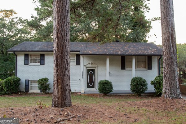 1681 Atherton Circle Decatur