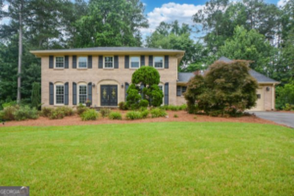 main picture of 2355 Peachtree Way, Dunwoody