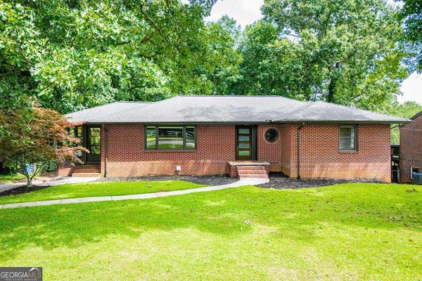 2020 Maple Street Carrollton