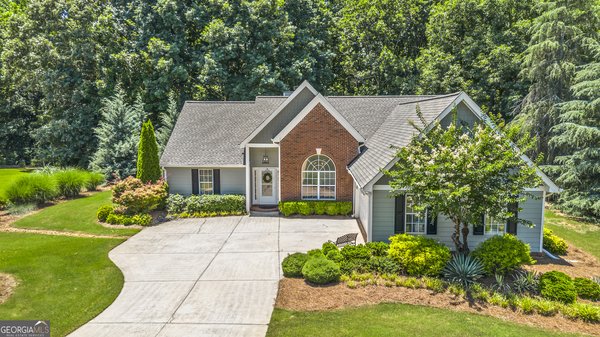 4652 Devencrest Lane, Buford