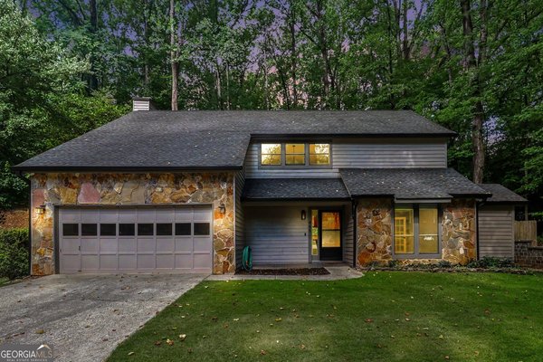 445 Taberwood Way Roswell