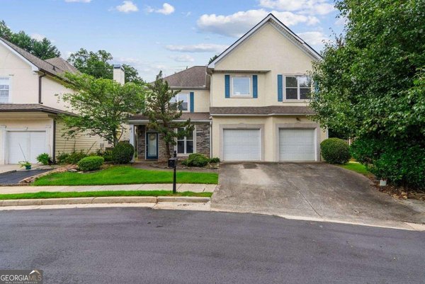 1366 Brookhaven Village Circle Brookhaven