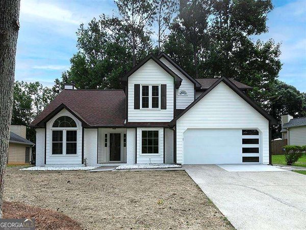 1034 Bettina Court, Mableton