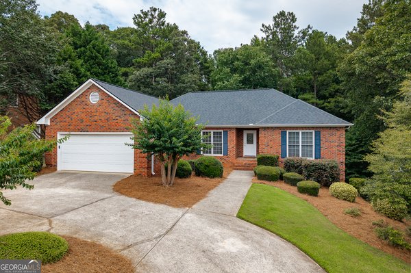 825 Saint Ives Lane, Athens