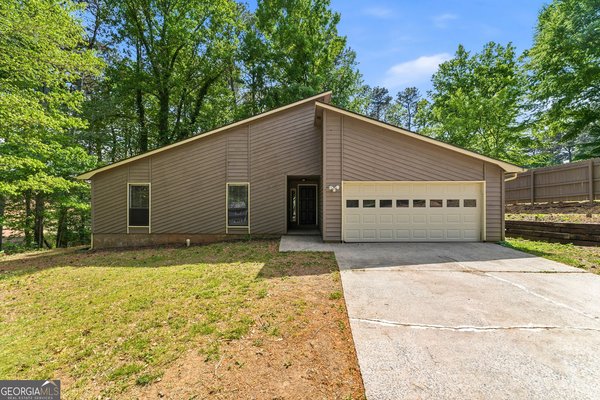 1207 Woodstream Circle, Acworth
