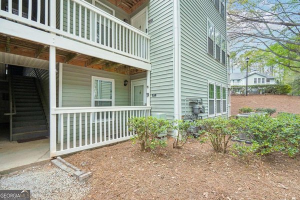 2071 Brian Way, Decatur