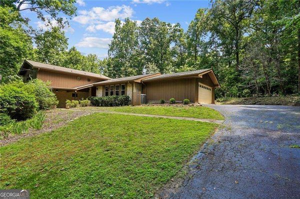 2032 Gunstock Drive, Tucker