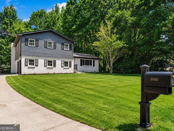 3042 Pathview Lane, Marietta