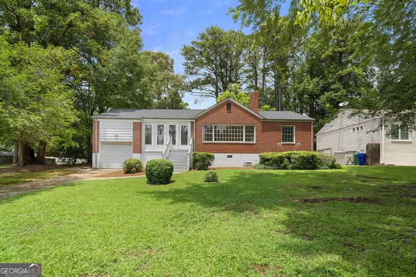 2302 Wineleas Road, Decatur