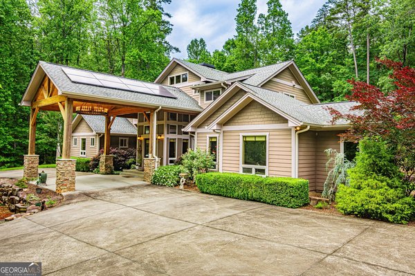 190 Still Road, Clarkesville