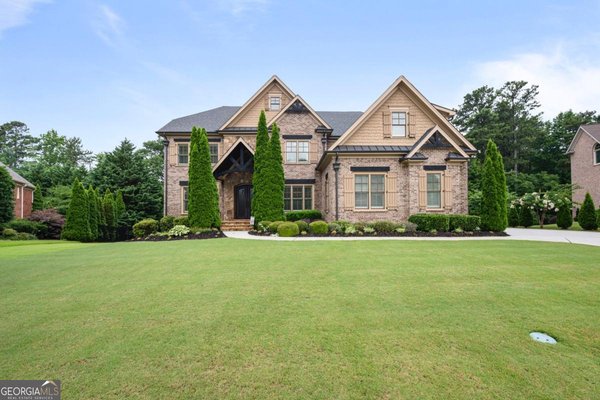 main picture of 2220 Cambridge Hill Court, Dacula