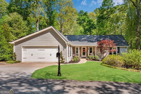 120 Boxelder Lane, Roswell
