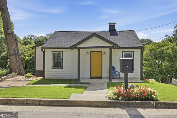 main picture of 1756 Mary George Avenue, Atlanta