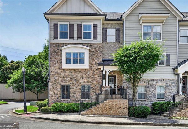 564 Henry Drive, Marietta