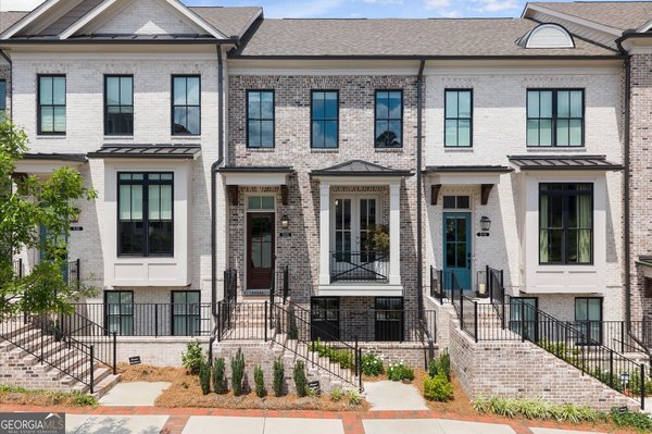 520 Fisher Drive Alpharetta