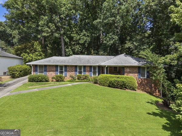 main picture of 4870 Lansbury Drive, Sandy Springs